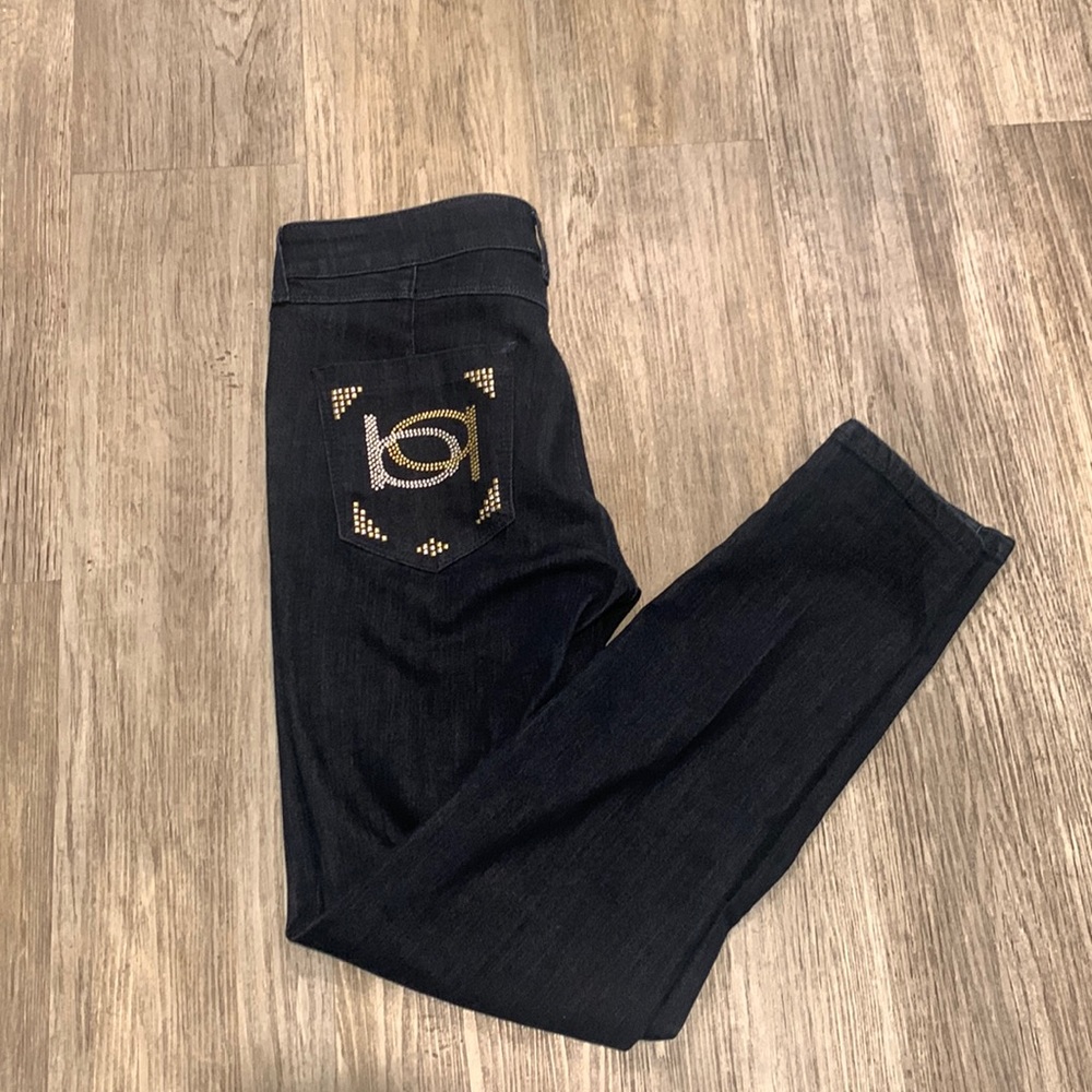 Bebe heartbreaker skinny with embellished pockets